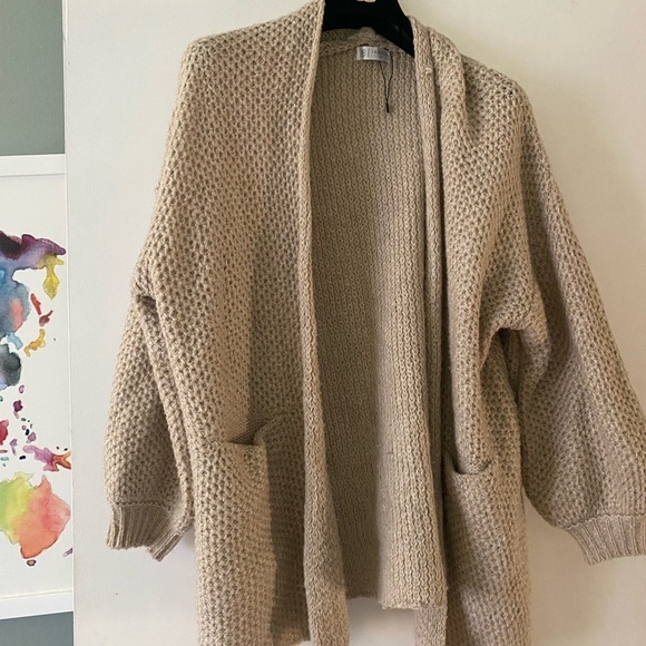 Janice Apparel oversized cozy luxurious knit cardigan sweater - Picture 9 of 12